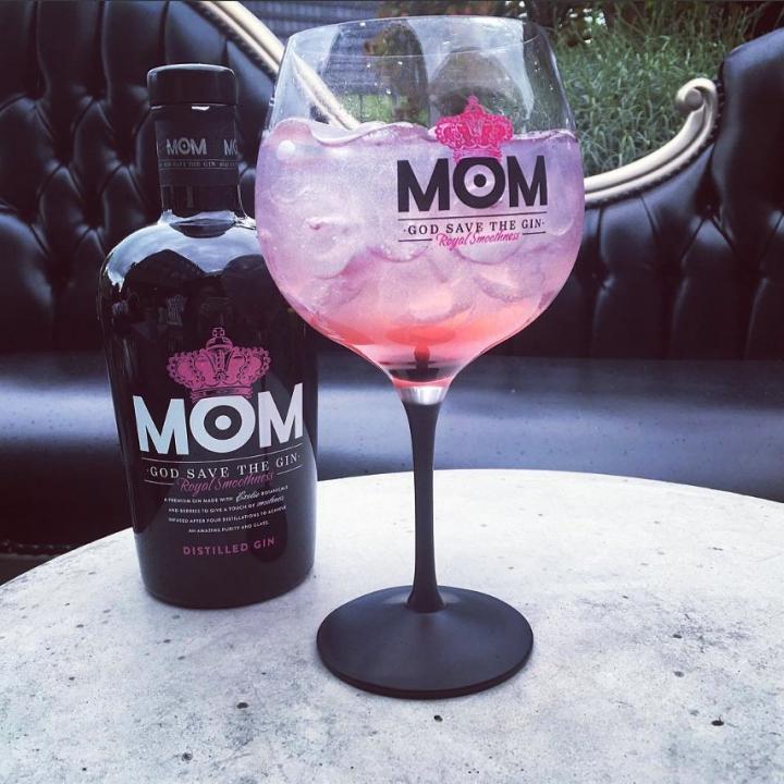 MOM Distilled Gin 70 cl / 39.5 % Spanien – Bild 3