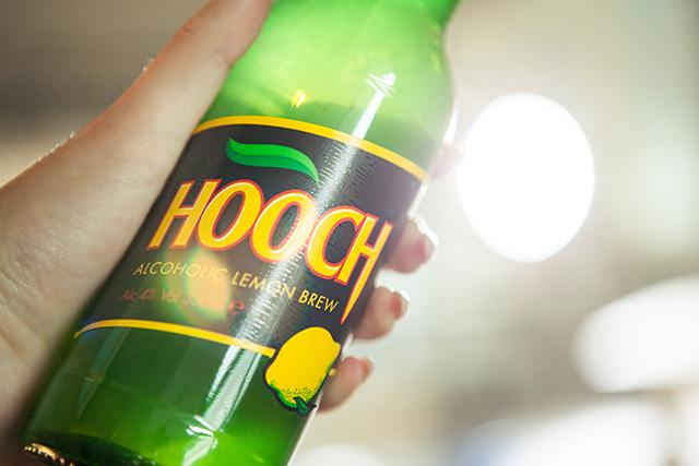 HOOCH Lemon Brew 330 ml / 4 % UK – Bild 4