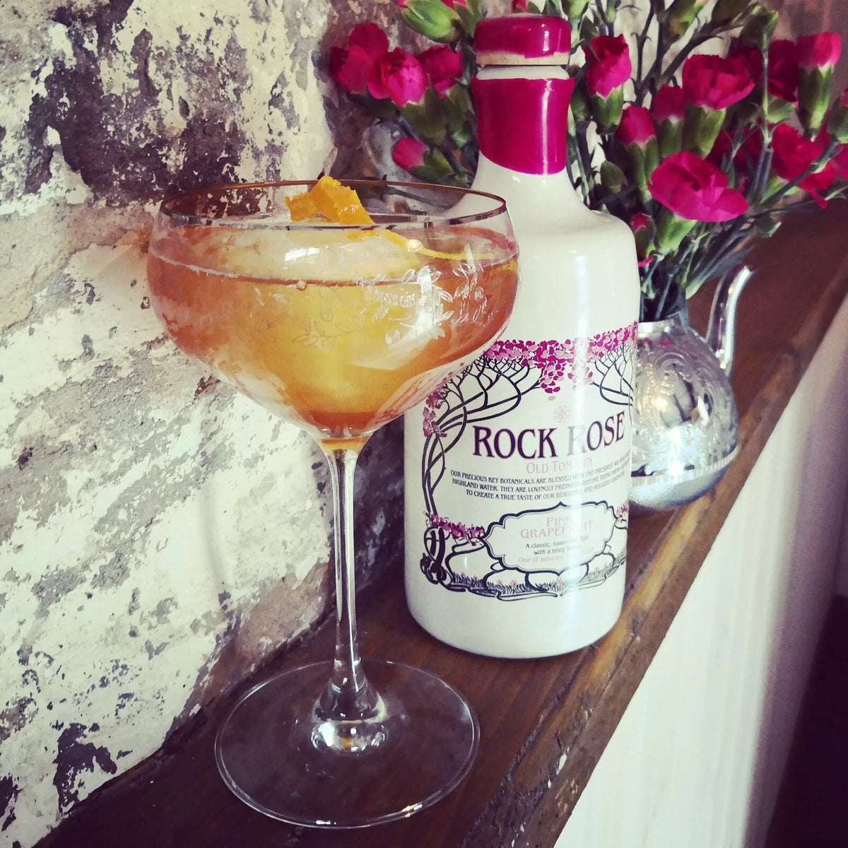 Rock-Rose-Old-Tom-Pink-Grapefruit-Gin1