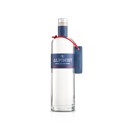 alpinist_vodka_flasche_Square_Center_1000x
